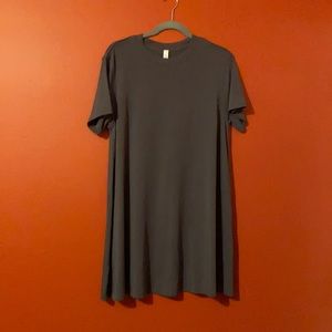 Lululemon T-shirt all yours dress size 4